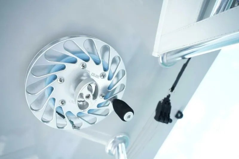 Slide: The Image of Sea Hunter 41 2023 - 5219046