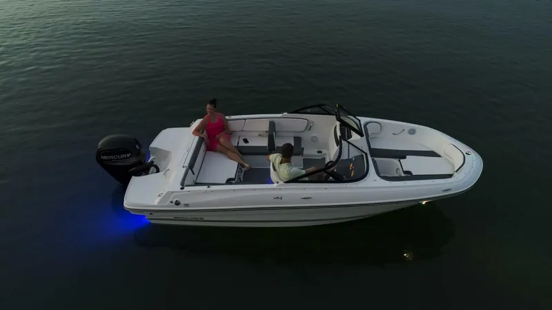 Slide: The Image of Bayliner VR4 2023 - 5226377