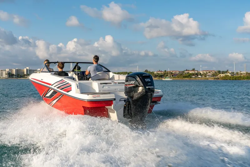 Slide: The Image of Bayliner VR4 2023 - 5264930