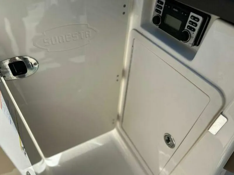 Slide: The Image of Chaparral 244 Sunesta 2014 - 5219657