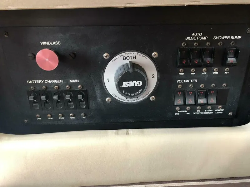 Slide: The Image of Carver 370 1999 - 5222771