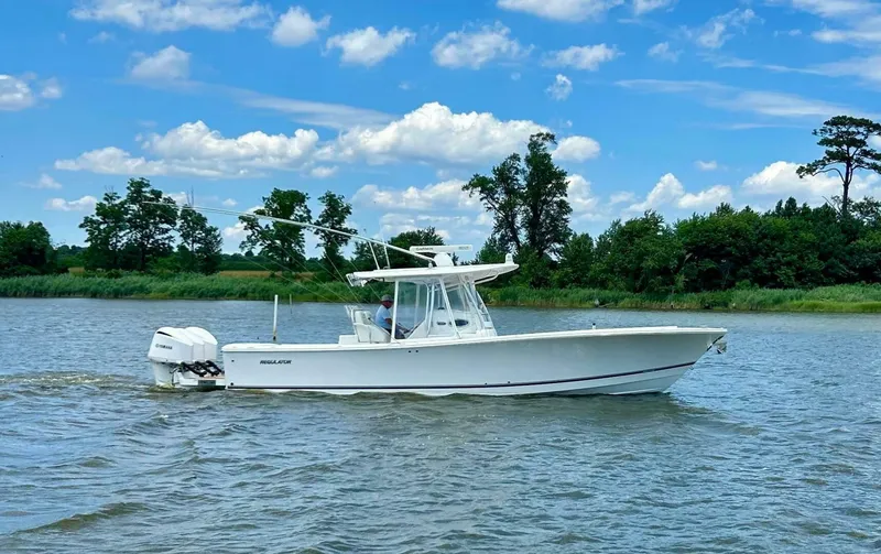 The Image of Regulator Marine 34SS 2016 - 5220939