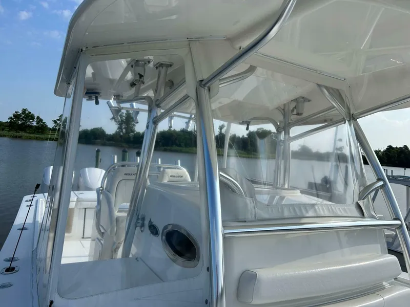 Slide: The Image of Regulator Marine 34SS 2016 - 5220948