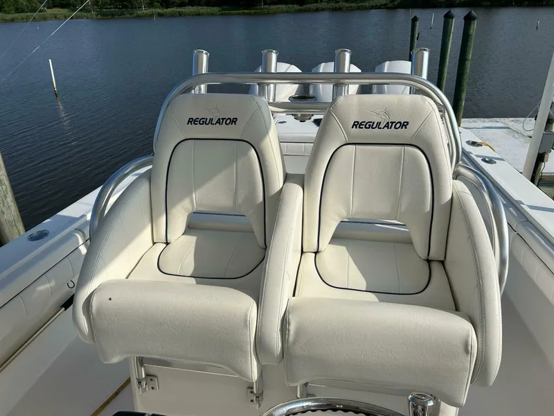 Slide: The Image of Regulator Marine 34SS 2016 - 5220953