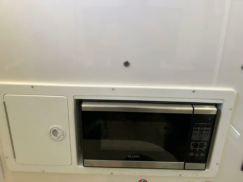 Slide: The Image of Regulator Marine 34SS 2016 - 5220976