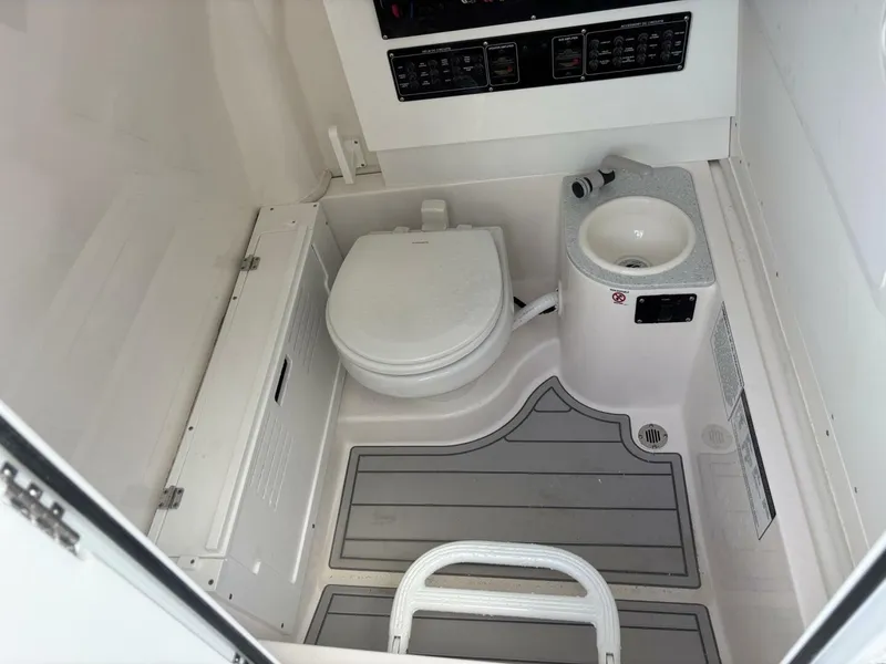 Slide: The Image of Sea Fox 282 Hybrid LT 2026 - 5701395