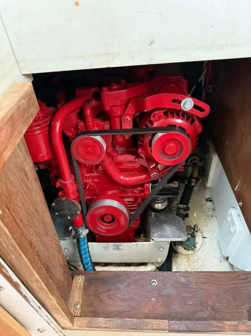 Slide: The Image of Pearson 30 1976 - 5221021