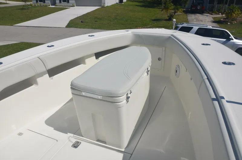 Slide: The Image of Coffin Box 2012 SeaVee 34 Center Console Triple Play - 5221391