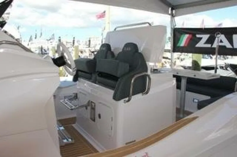 Slide: The Image of Previous Stocked Model Helm Seat - 5221431