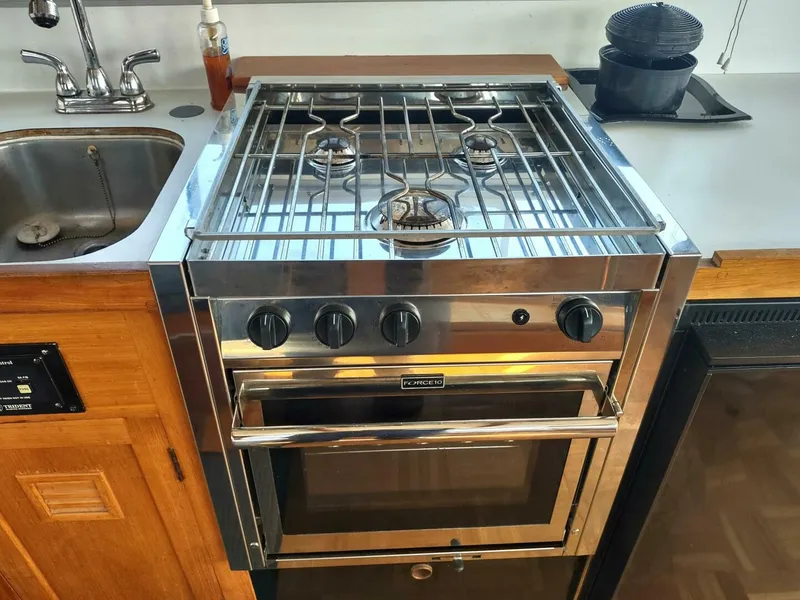 Slide: The Image of Cheoy Lee 35 Sedan Trawler 1981 - 5222021