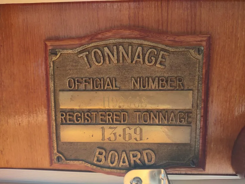 Slide: The Image of Cheoy Lee 35 Sedan Trawler 1981 - 5222042