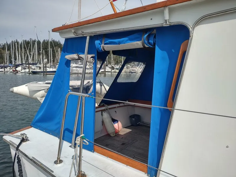 Slide: The Image of Cheoy Lee 35 Sedan Trawler 1981 - 5221962