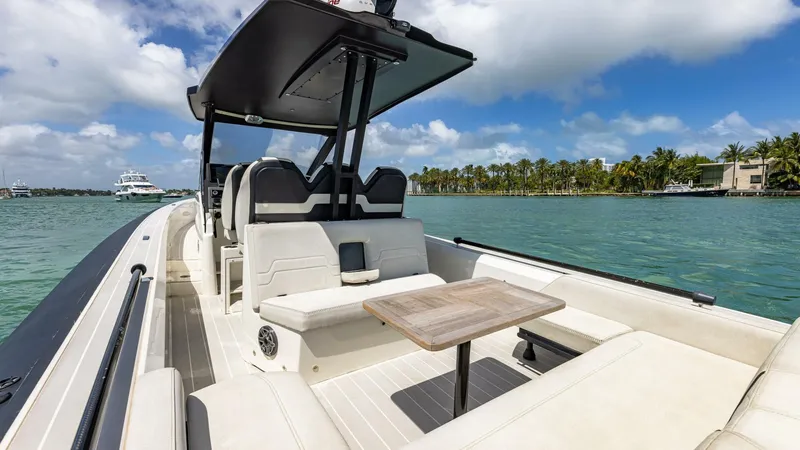 Slide: The Image of 32 2025 Technohull Omega 47 Flagship - 5222153