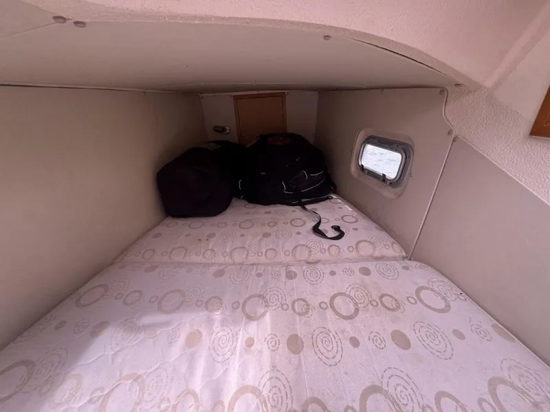 Slide: The Image of Admiral Executive 38 2010 - 5222881