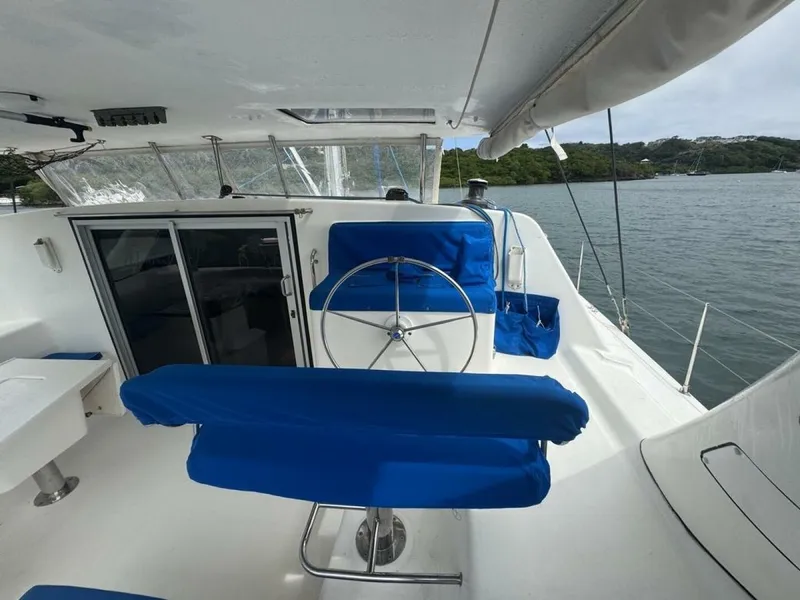 Slide: The Image of Admiral Executive 38 2010 - 5222896