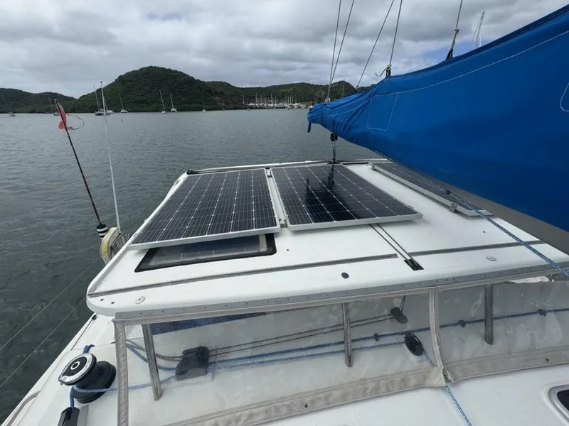 Slide: The Image of Admiral Executive 38 2010 - 5222904