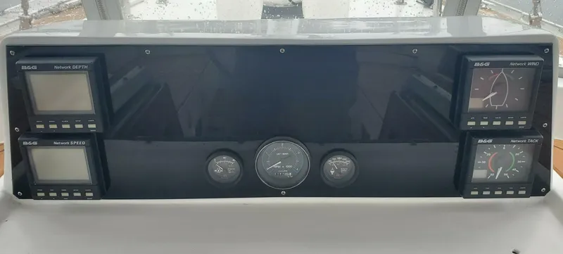 Slide: The Image of Tayana 55 Centercockpit 1989 - 5223665