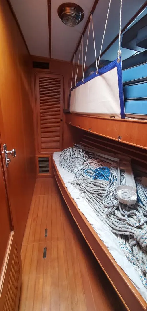 Slide: The Image of Tayana 55 Centercockpit 1989 - 5223693