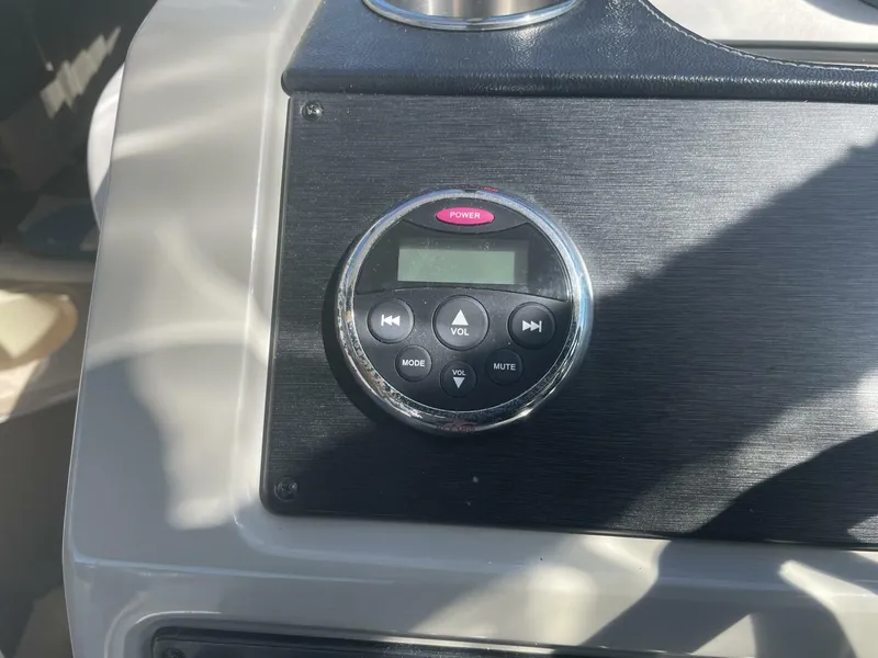 Slide: The Image of Sea Ray 260 Sundancer 2015 - 5225258