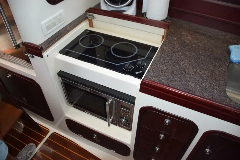 Slide: The Image of Hideaway Stovetop   - 5310467