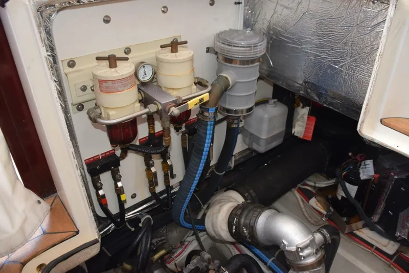 Slide: The Image of Dual Racor Filters, Fuel Manifold   - 5310482