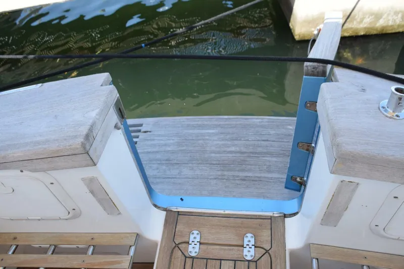 Slide: The Image of Center Transom Door   - 5310443