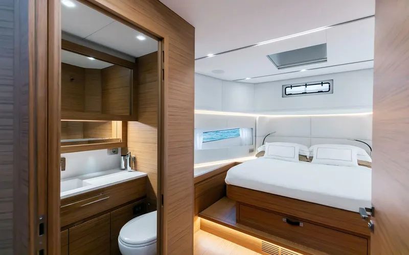 Slide: The Image of Solaris 52 Coupe 2026 - 5226539