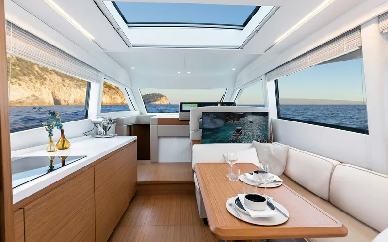 Slide: The Image of Solaris 52 Coupe 2026 - 5226527