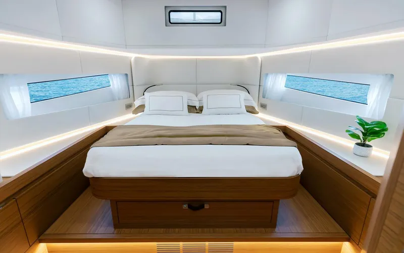 Slide: The Image of Solaris 52 Coupe 2026 - 5226537