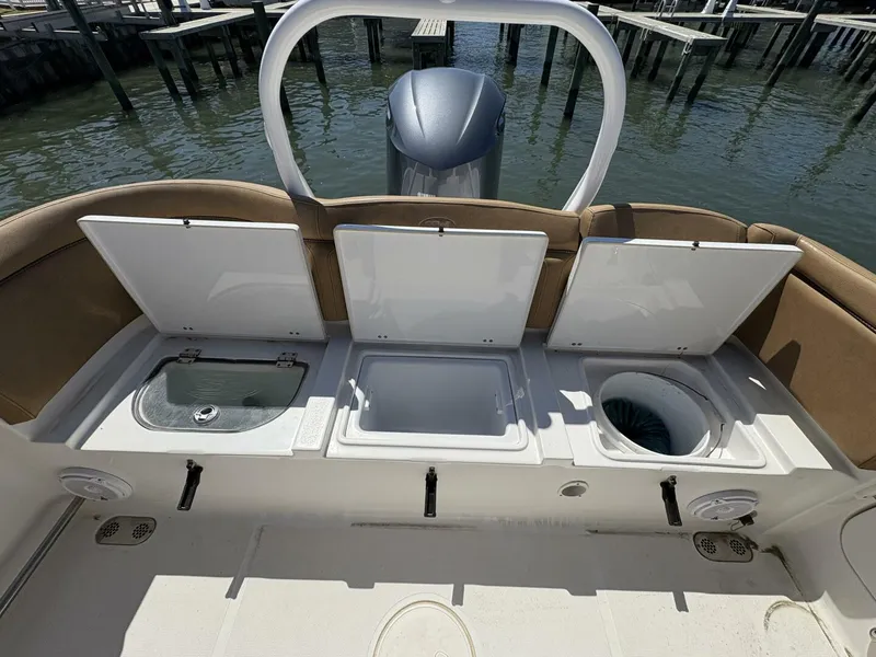 Slide: The Image of Sea Hunt 255 SE 2020 - 5229306