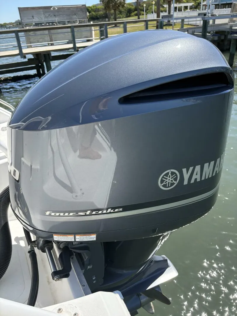 Slide: The Image of Sea Hunt 255 SE 2020 - 5229310