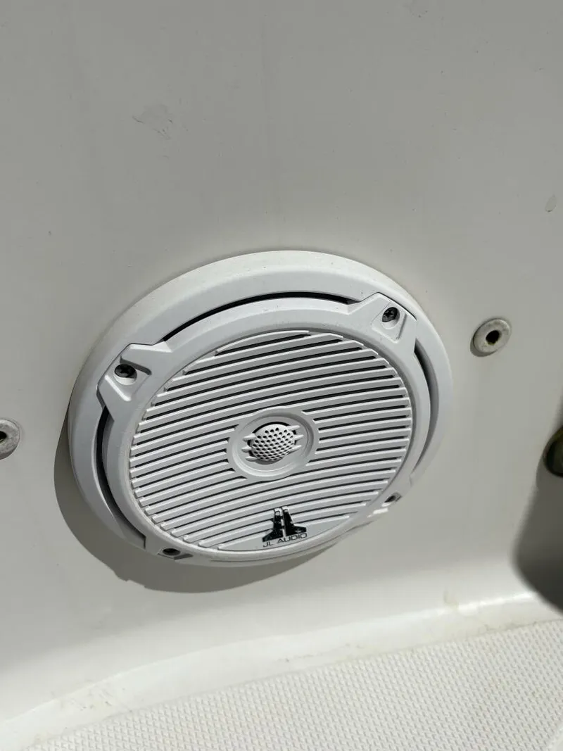 Slide: The Image of Sea Hunt 255 SE 2020 - 5229318