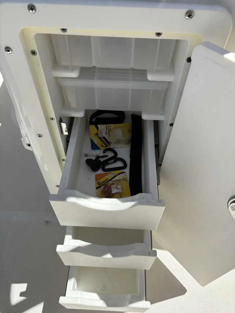 Slide: The Image of Sea Hunt 255 SE 2020 - 5229336