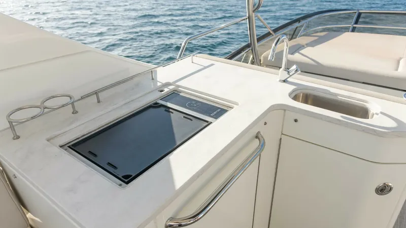 Slide: The Image of 2017 51 Sea Ray Flybridge - O-SEA-D - 6434782