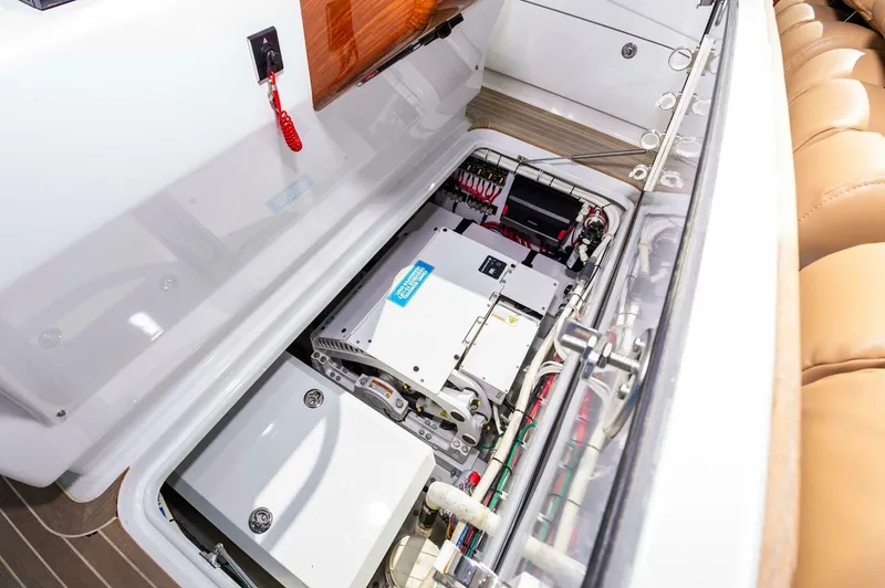 Slide: The Image of Custom Carolina 38 CC 2024 - 5227449