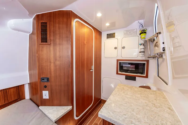 Slide: The Image of Custom Carolina 38 CC 2024 - 5227469