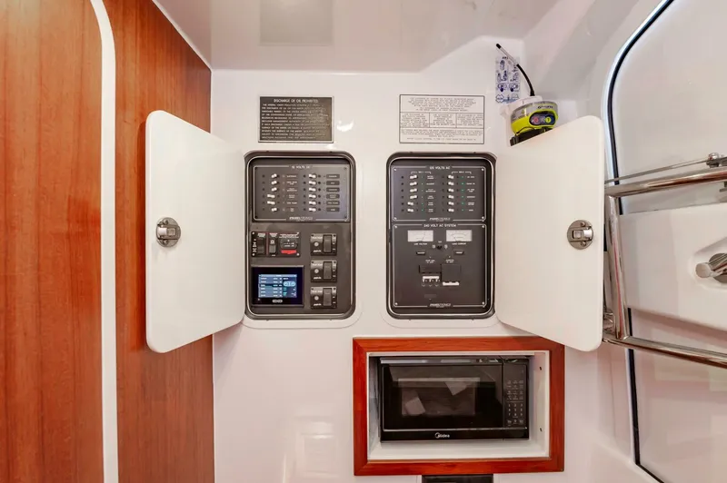 Slide: The Image of Custom Carolina 38 CC 2024 - 5227473