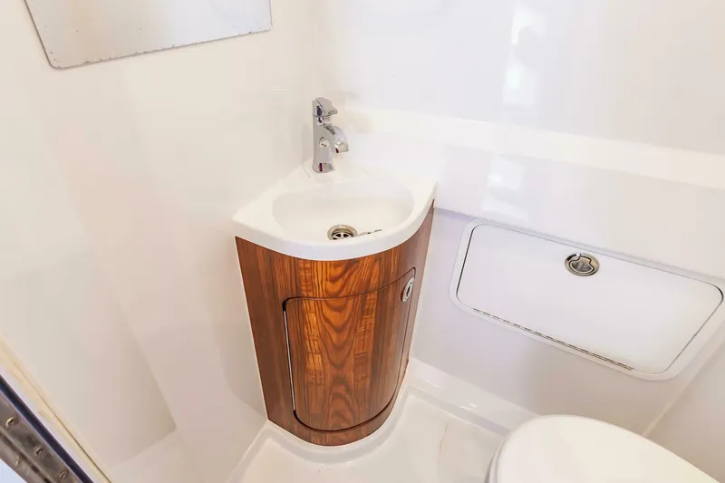 Slide: The Image of Custom Carolina 38 CC 2024 - 5227480