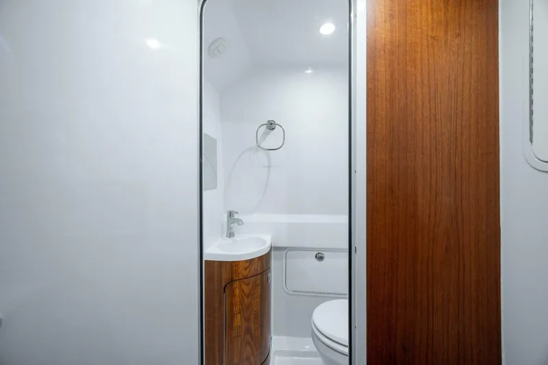 Slide: The Image of Custom Carolina 38 CC 2024 - 5227508