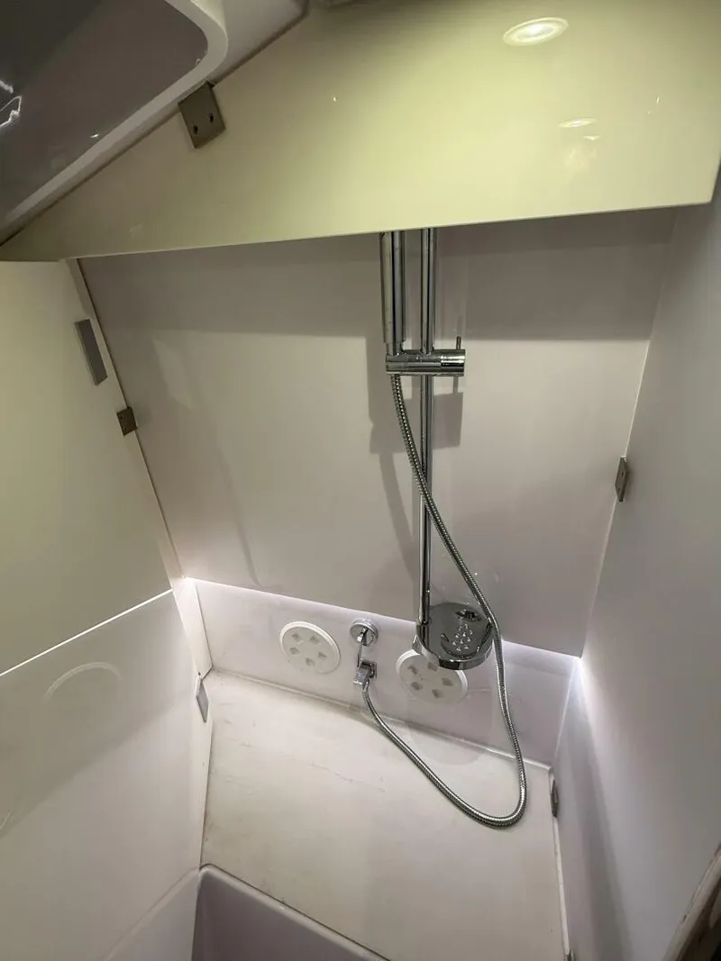 Slide: The Image of Axopar 37 XC CROSS CABIN 2021 - 5227530