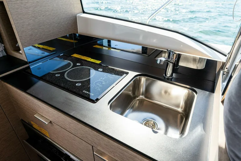 Slide: The Image of 2022 Prestige 420 Flybridge- SPIRIT LED-Galley - 5250332