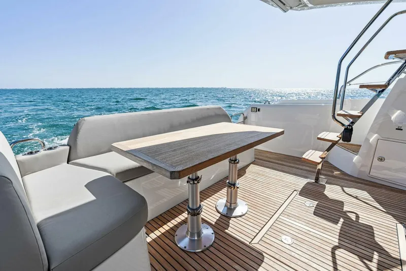 Slide: The Image of 2022 Prestige 420 Flybridge- SPIRIT LED- Aft Deck - 5250325