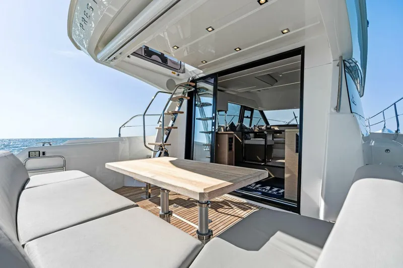 Slide: The Image of 2022 Prestige 420 Flybridge- SPIRIT LED- Aft Deck - 5250328