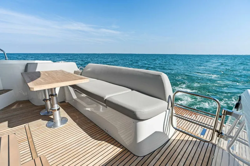 Slide: The Image of 2022 Prestige 420 Flybridge- SPIRIT LED- Aft Deck - 5250330