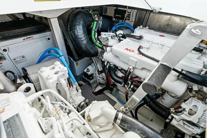 Slide: The Image of 2022 Prestige 420 Flybridge- SPIRIT LED- Engine room  - 5250360