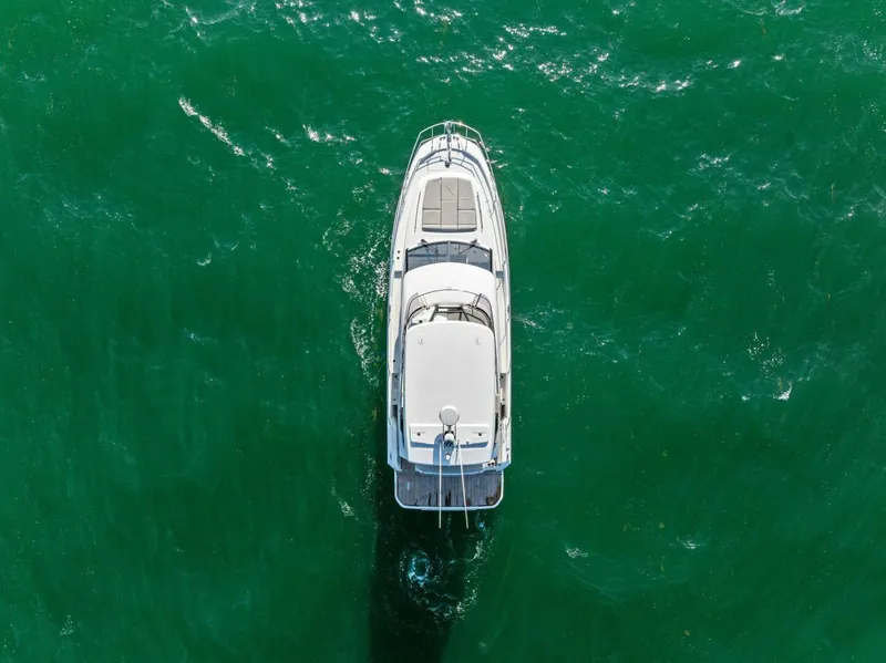 Slide: The Image of 2022 Prestige 420 Flybridge- SPIRIT LED - 5259029