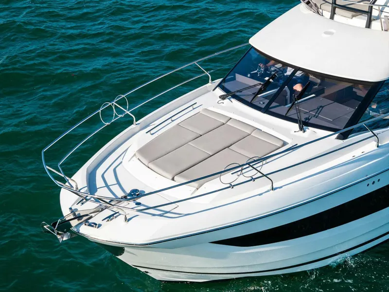 Slide: The Image of 2022 Prestige 420 Flybridge- SPIRIT LED - 5259027
