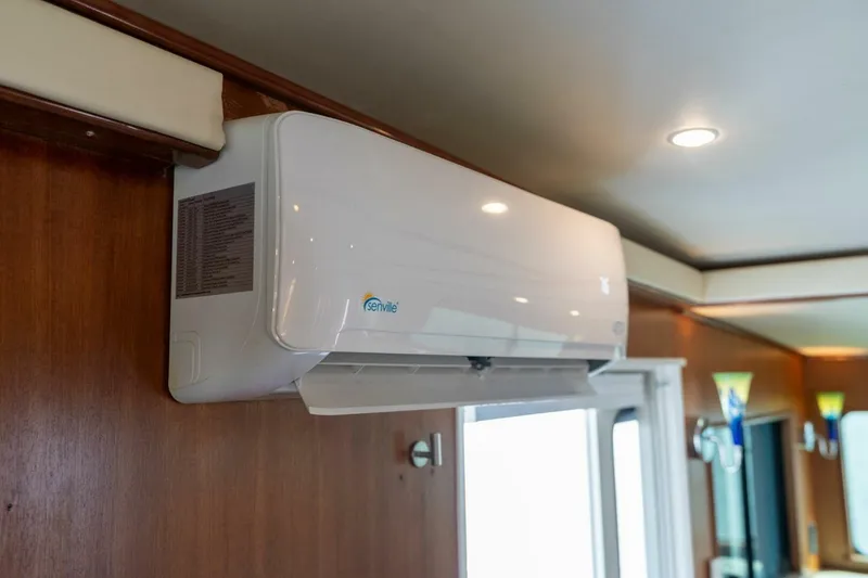 Slide: The Image of Pedigree Cat 525 Power Cat 2005 - 5228036