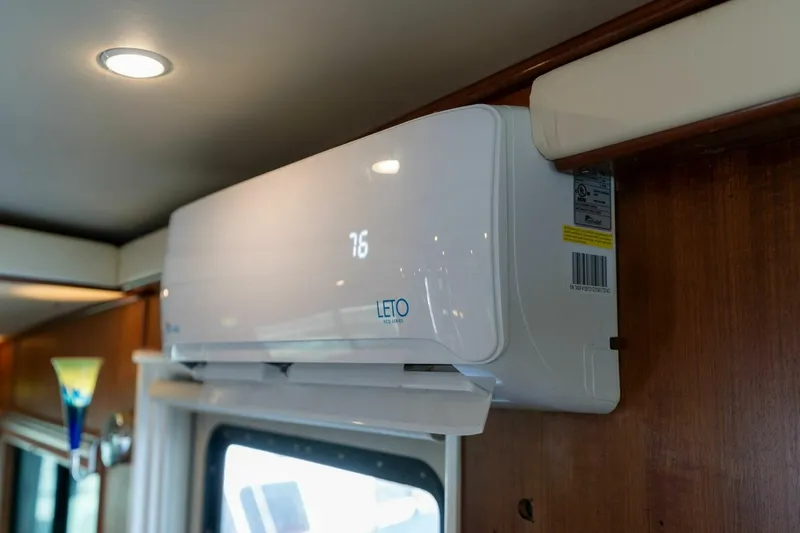 Slide: The Image of Pedigree Cat 525 Power Cat 2005 - 5228037