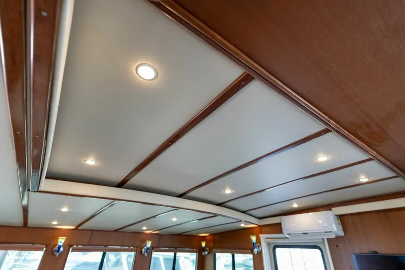 Slide: The Image of Pedigree Cat 525 Power Cat 2005 - 5228040